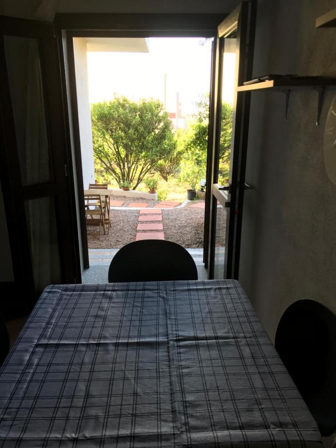 Apartamento Blue House Badesi Exterior foto
